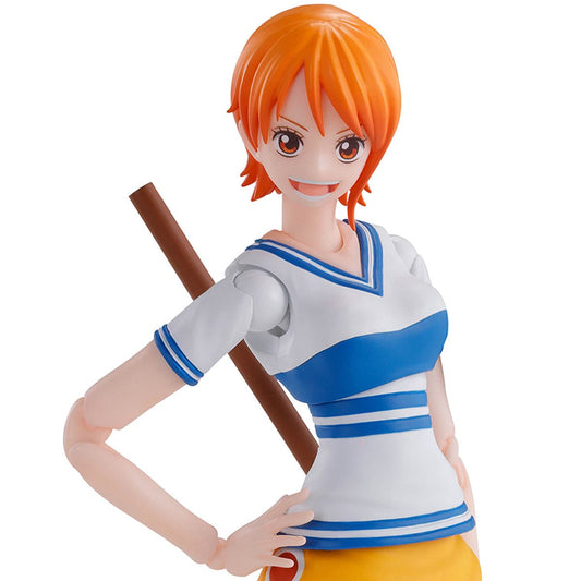 One Piece S.H.Figuarts Nami (Romance Dawn) Action Figure