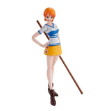 One Piece S.H.Figuarts Nami (Romance Dawn) Action Figure